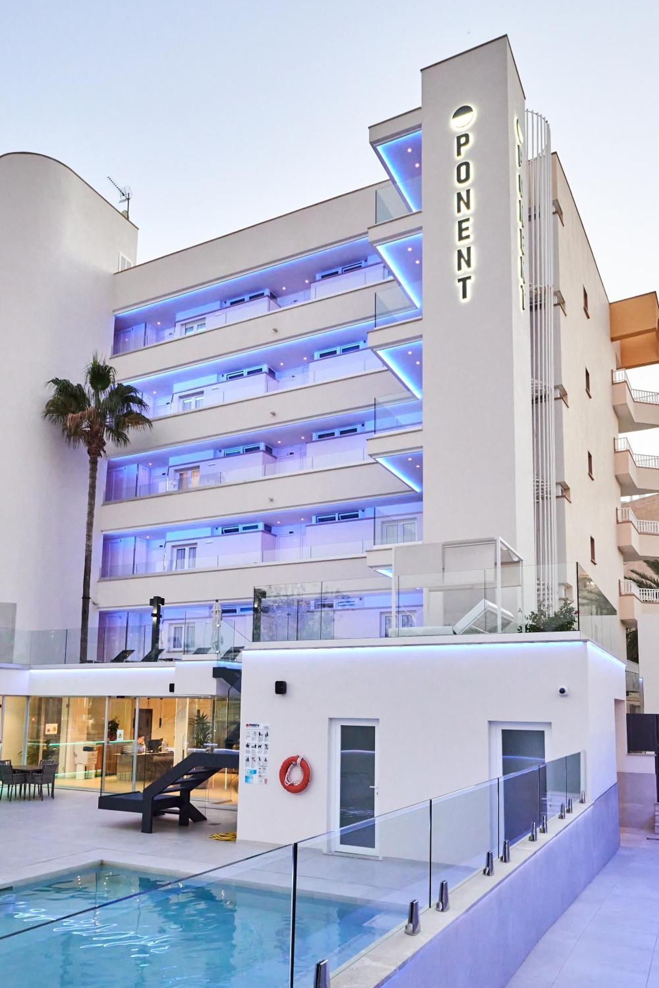 Apartamentos Ponent Peguera Exteriör bild