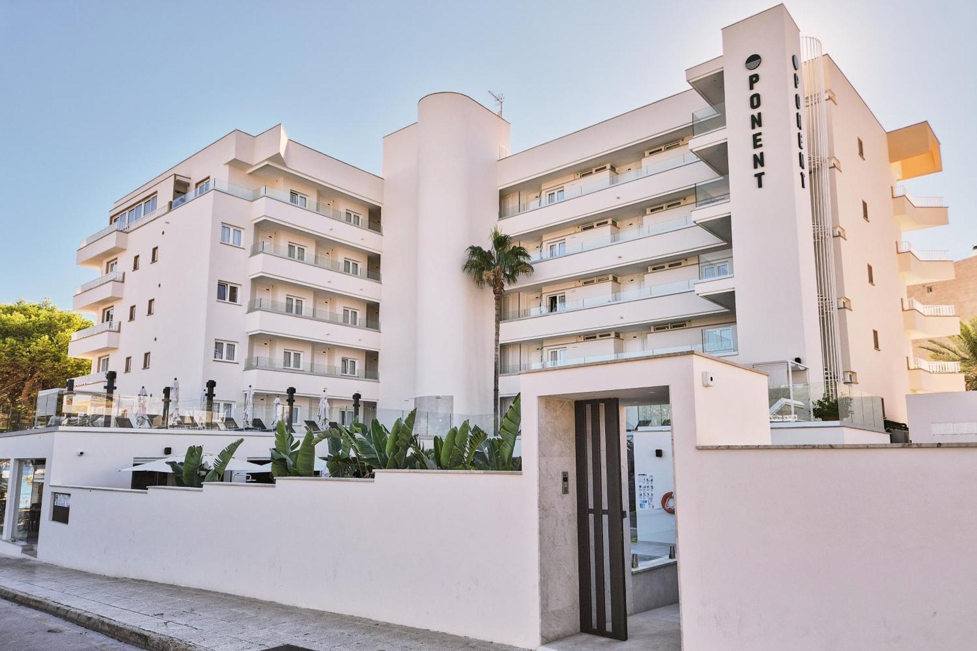 Apartamentos Ponent Peguera Exteriör bild