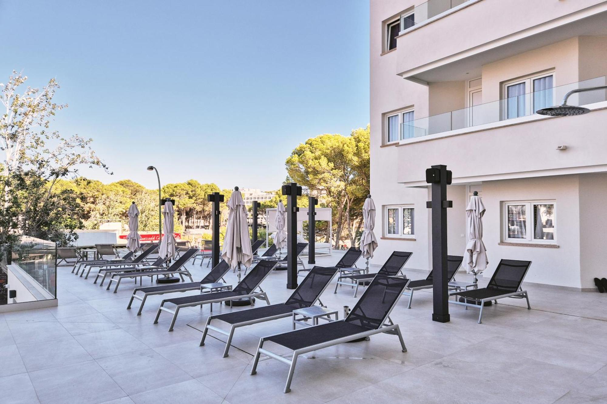 Apartamentos Ponent Peguera Exteriör bild