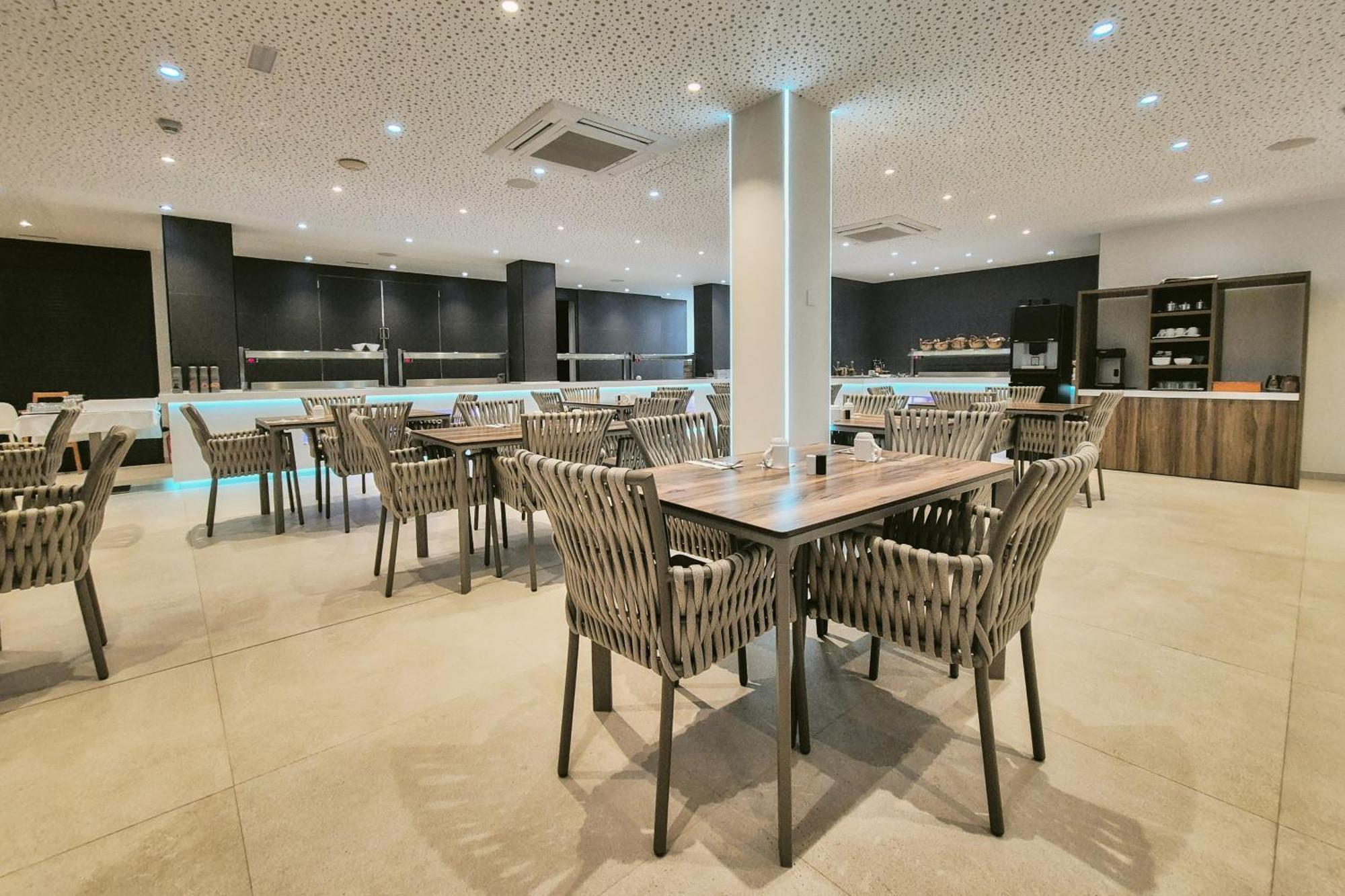 Apartamentos Ponent Peguera Exteriör bild